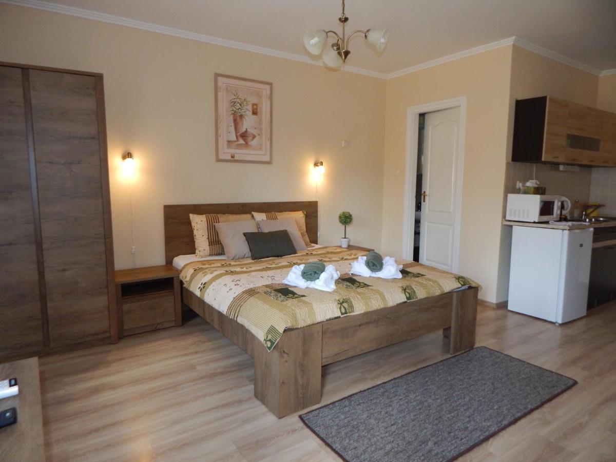 Voelgy Apartman Eger Luaran gambar