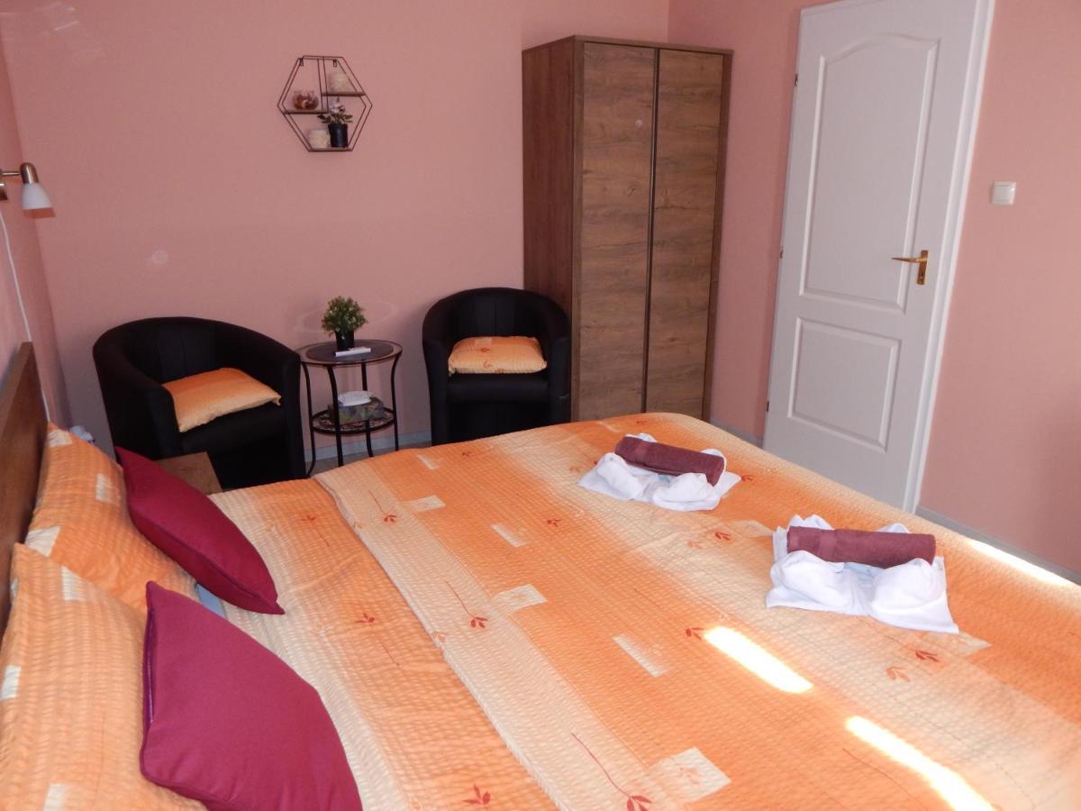 Voelgy Apartman Eger Luaran gambar