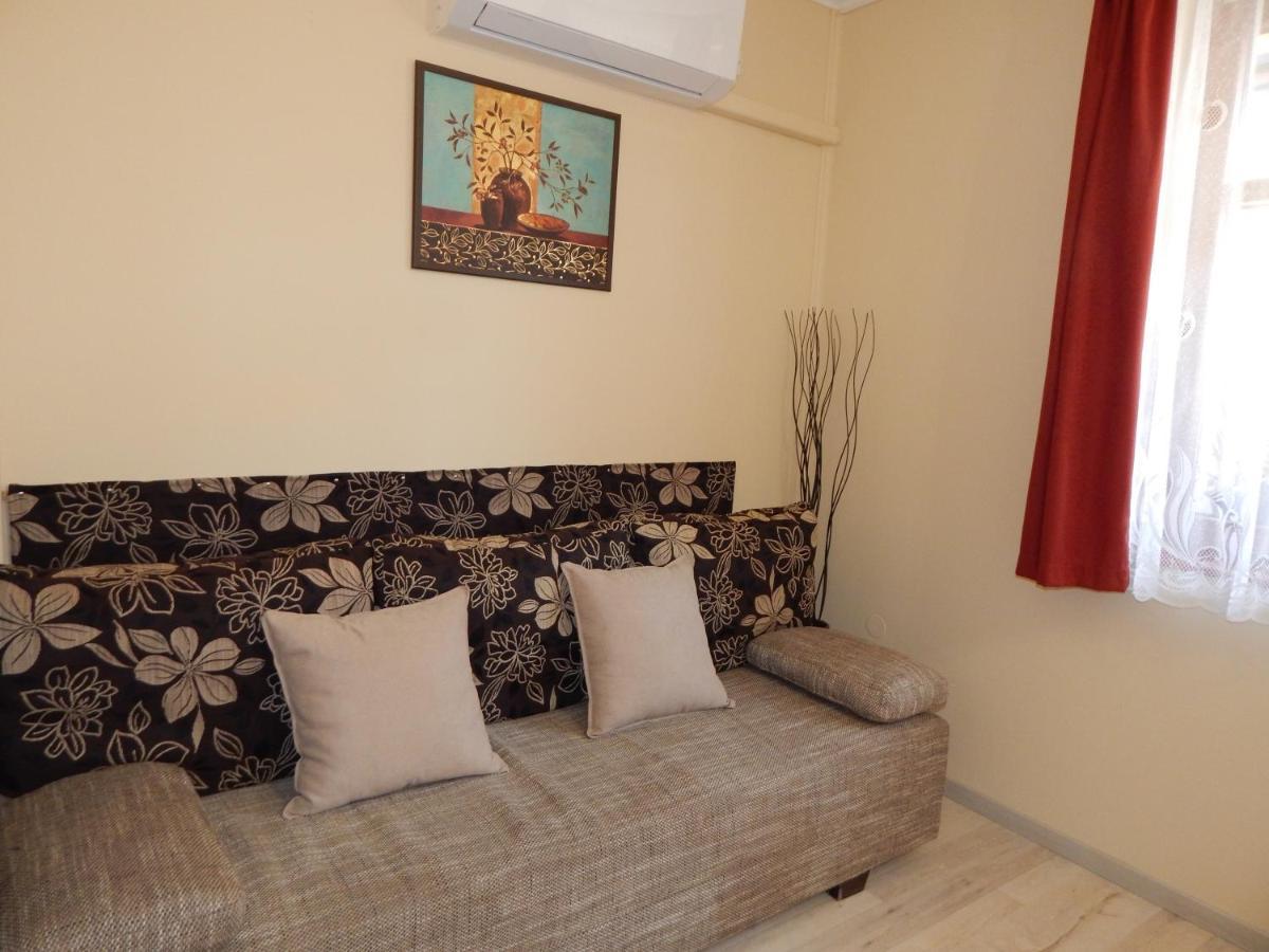 Voelgy Apartman Eger Luaran gambar