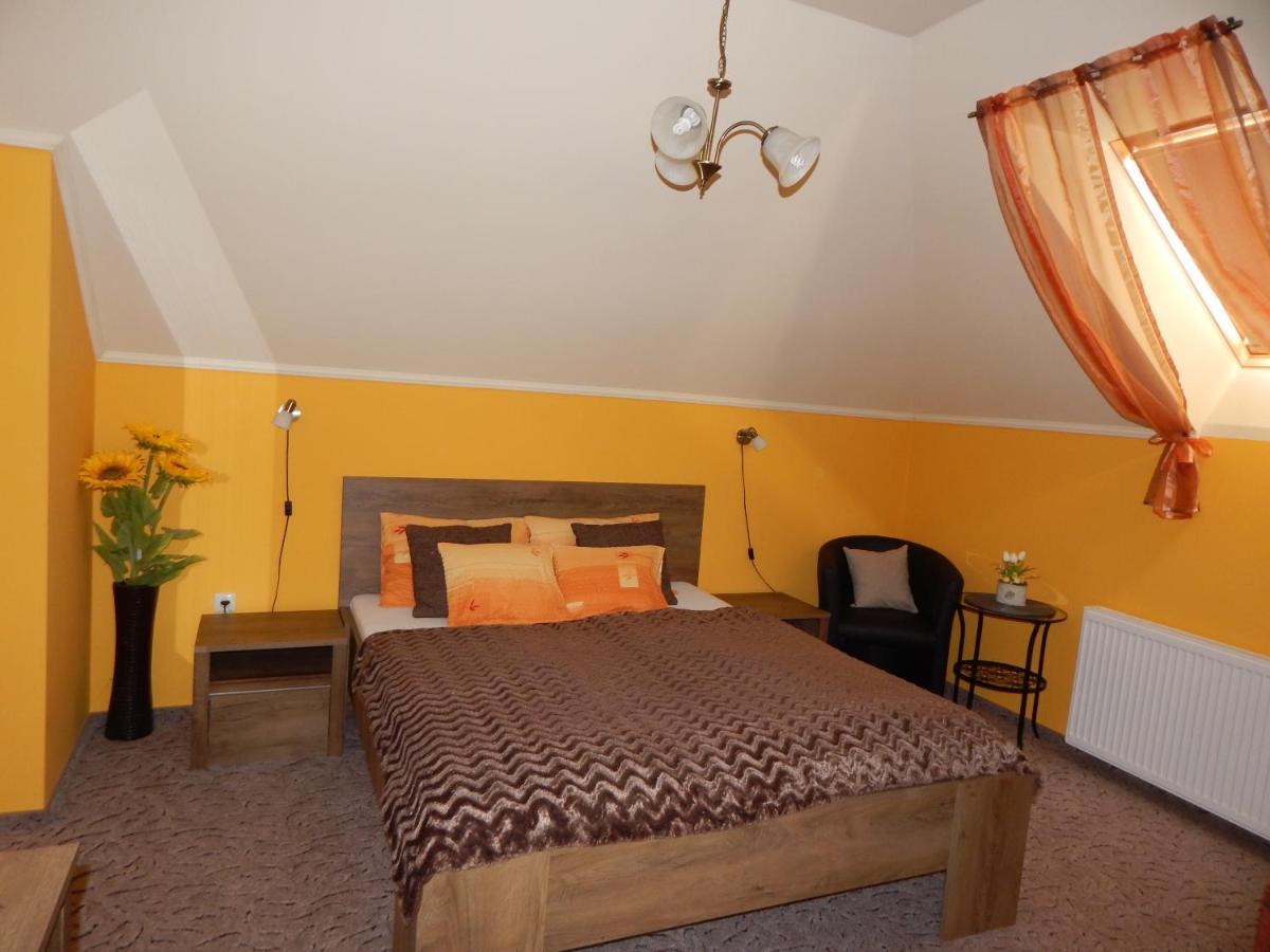 Voelgy Apartman Eger Luaran gambar